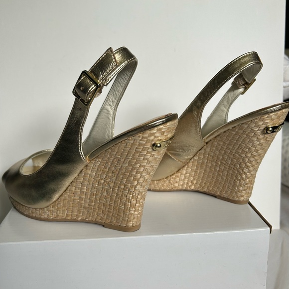 Lilly Pulitzer Gold Gigi Wedge - Picture 6 of 11